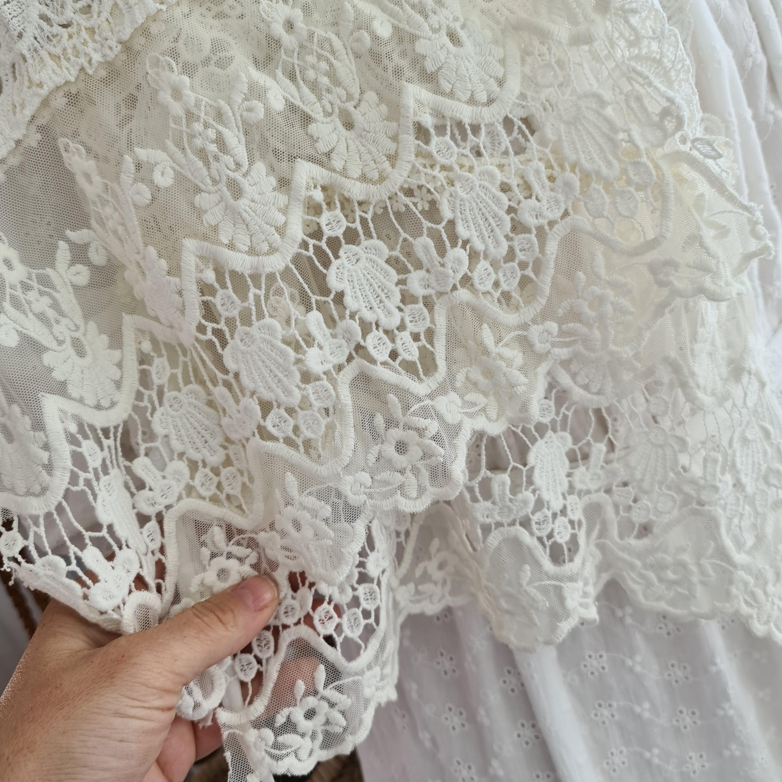 картинка Кружево 1035 (молочный) .Кружево на сетке от магазина Ариши Рукодельные нежности