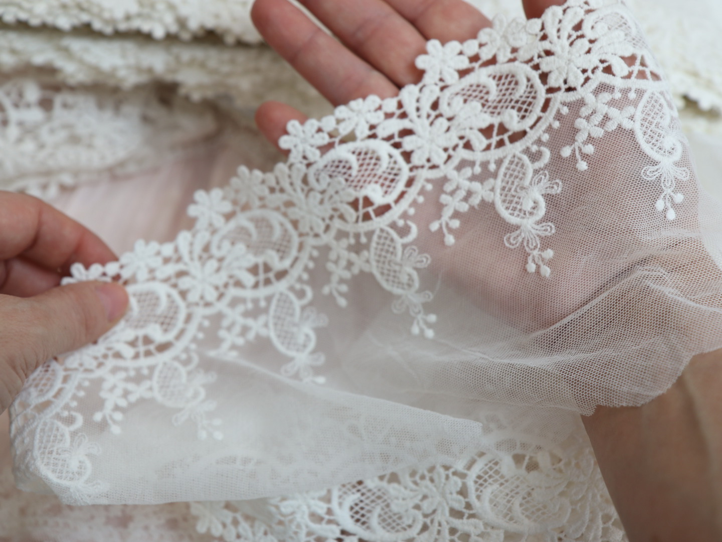 картинка Кружево 2209 (молочный) .Кружево на сетке от магазина Ариши Рукодельные нежности