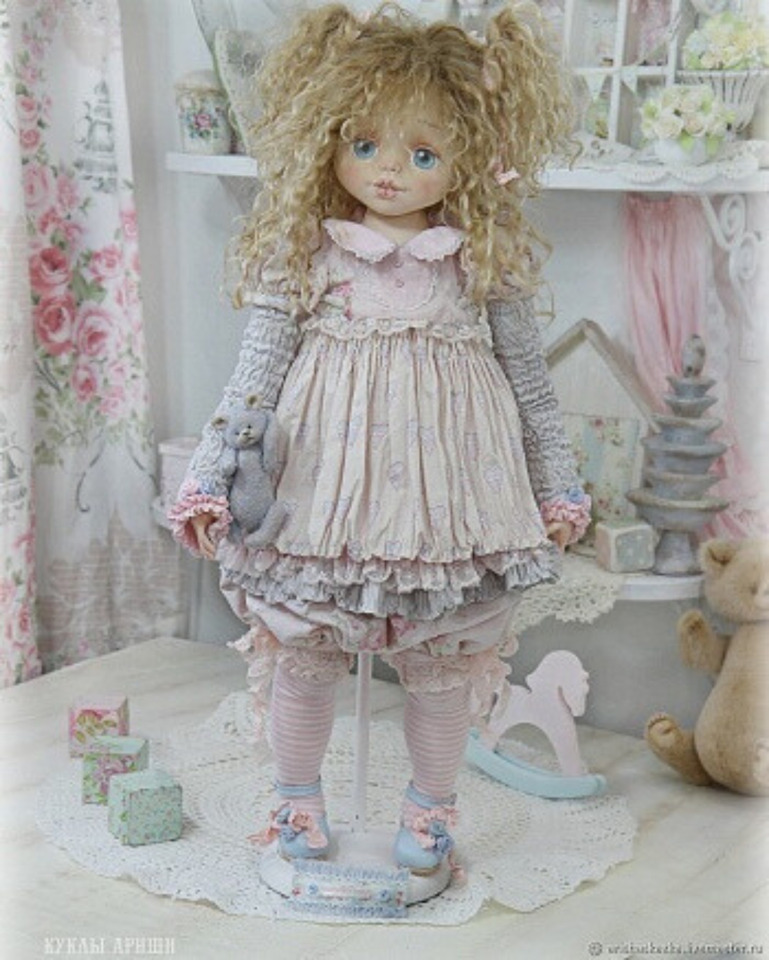 Красивая прическа для текстильной куклы