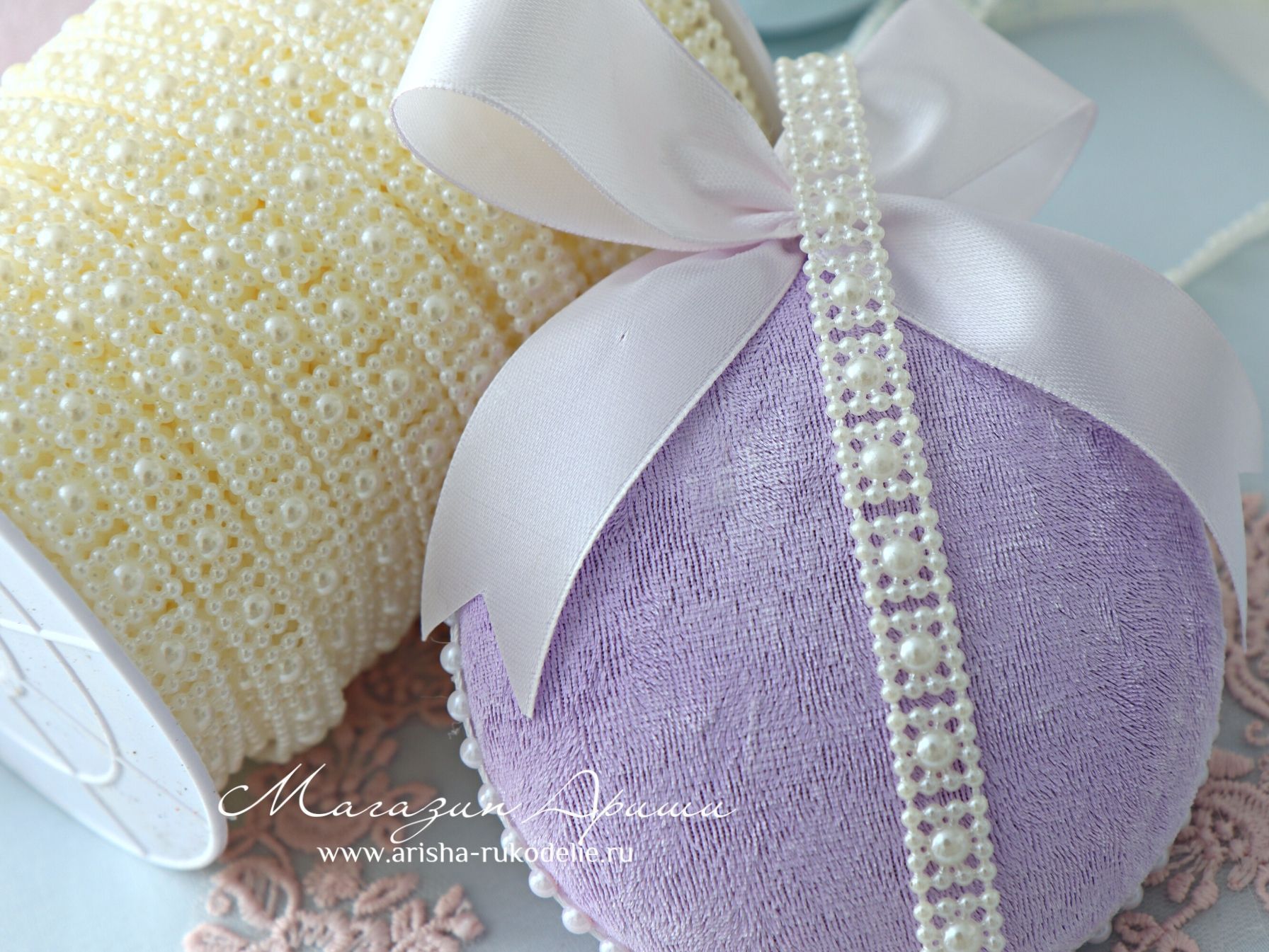 картинка Тесьма  пластиковая, квадраты жемчужные. Тесьма для декора   от магазина Ариши Рукодельные нежности