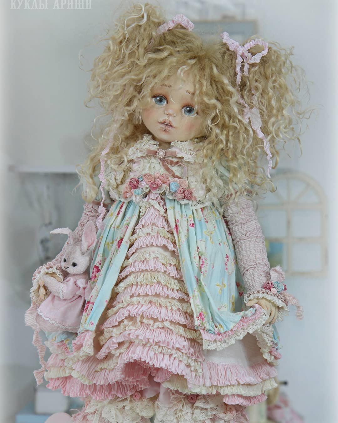 картинка Видео-курс: Парик, Трессы, Прически, Окрашивание, работа со шкуркой.  от магазина Ариши Рукодельные нежности