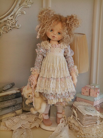 Красивая прическа для текстильной куклы