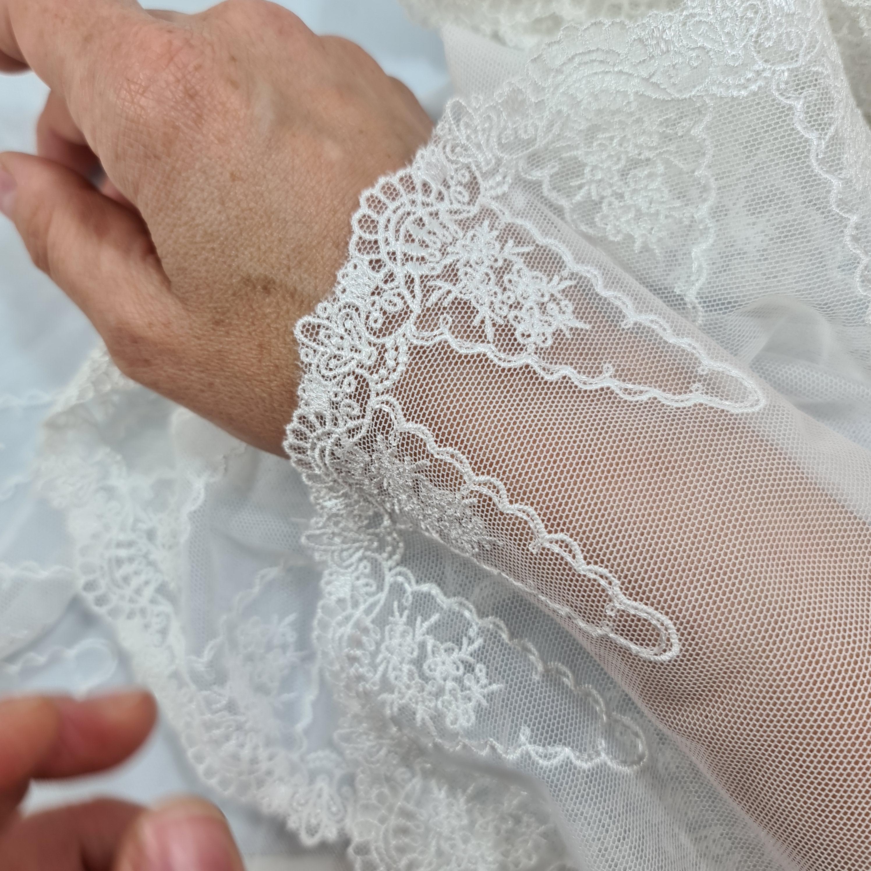 картинка Кружево 1050(молочный). Кружево на сетке. Цена за 1 метр от магазина Ариши Рукодельные нежности