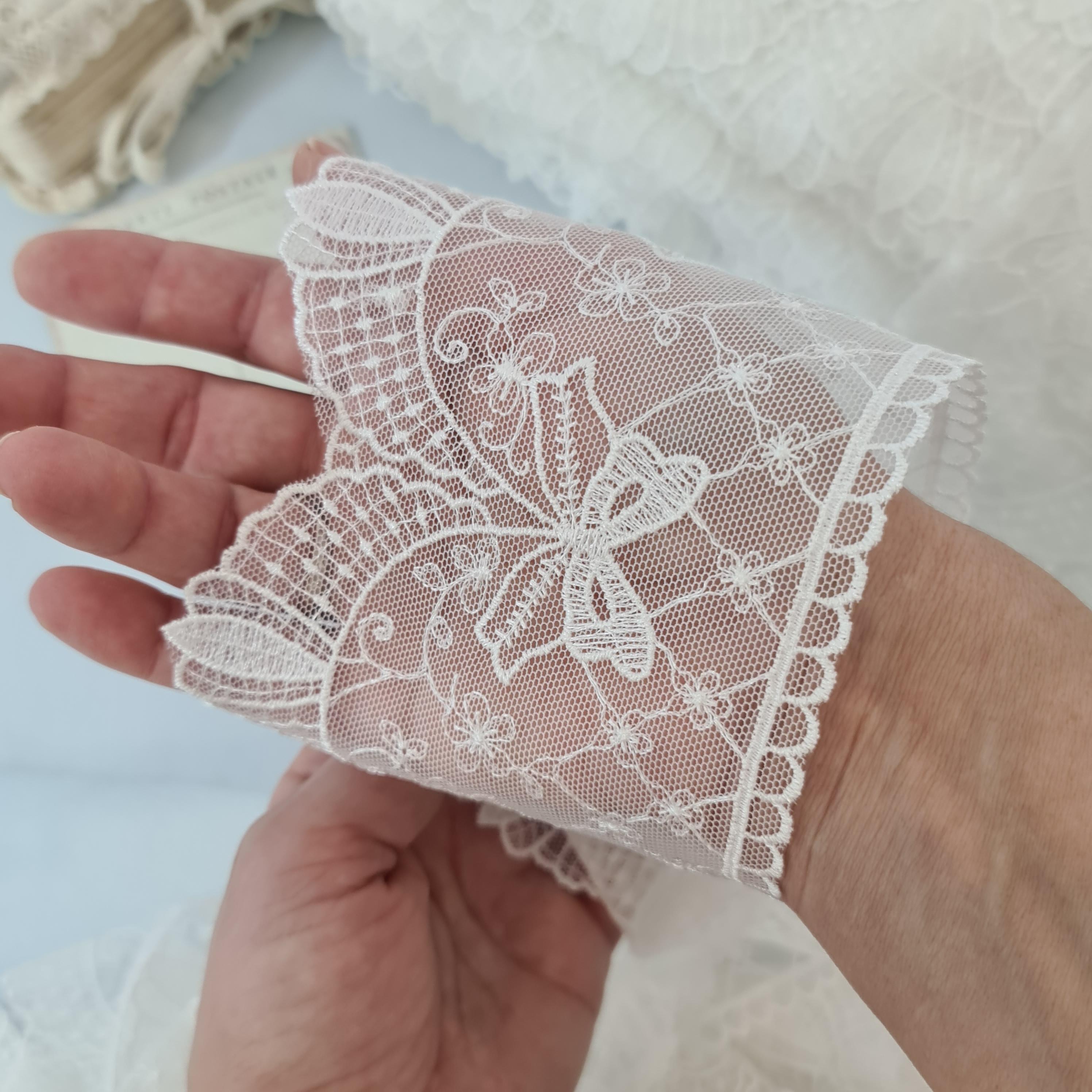 картинка Кружево 3019 "Широкое с бантиками" . Кружево на сетке от магазина Ариши Рукодельные нежности