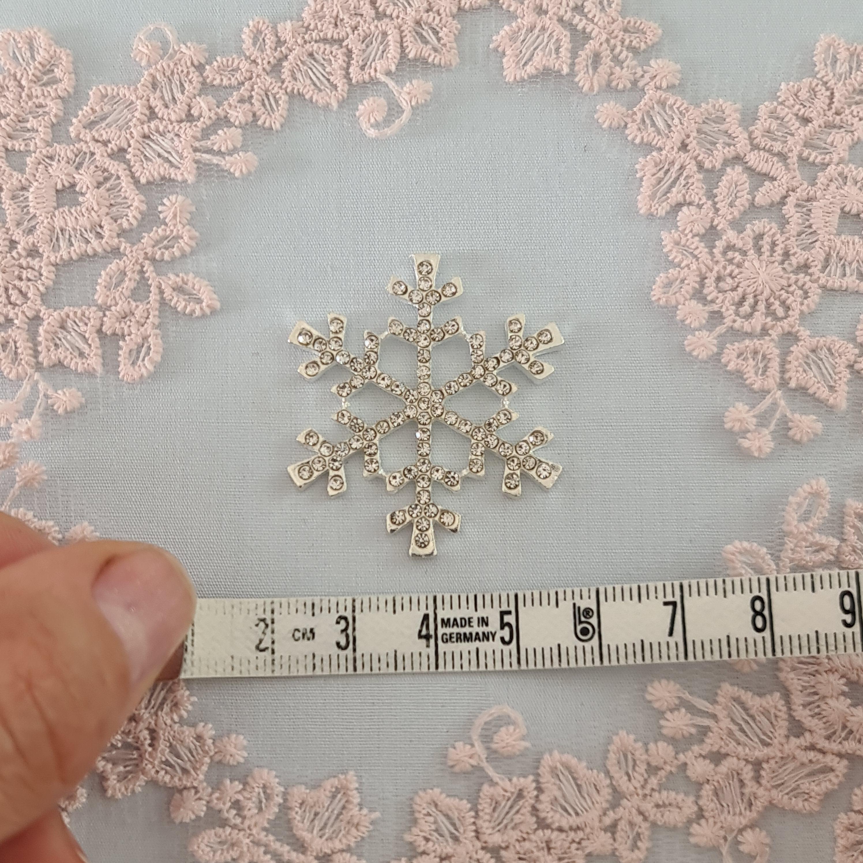 Детальное фото декоративной фигурки "Украшение  Снежинка 1208." из пластика - магазин Ариши