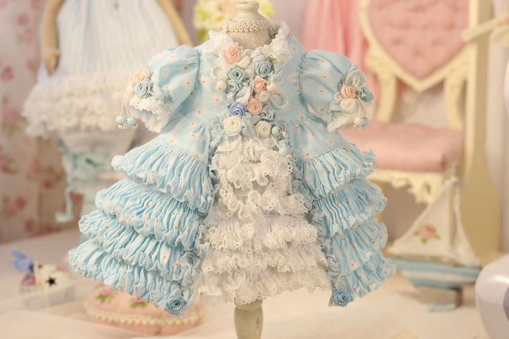 фото  Видео-курс: одежда кукол в рюшах школа кукол Ариши