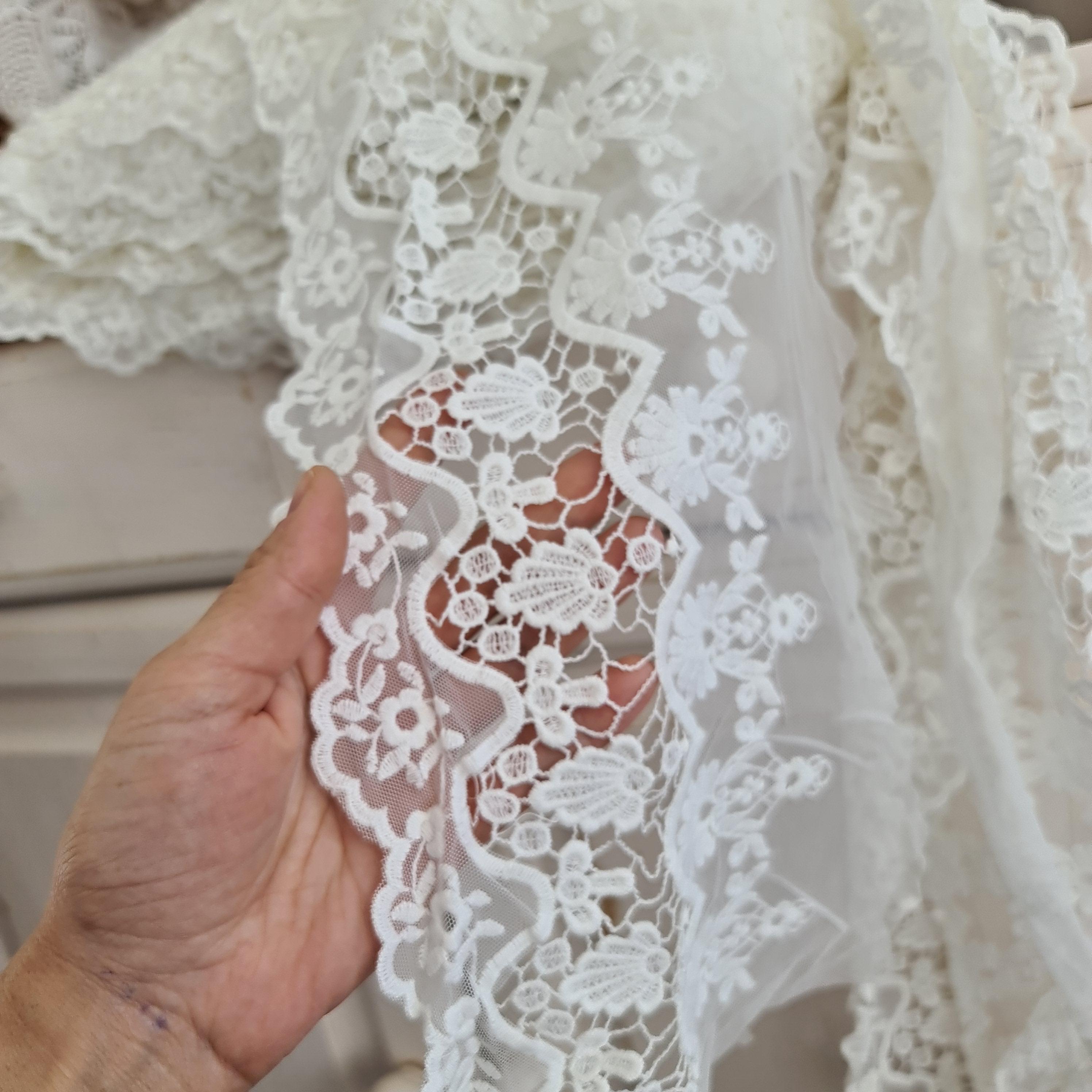 картинка Кружево 1035 (молочный) .Кружево на сетке от магазина Ариши Рукодельные нежности