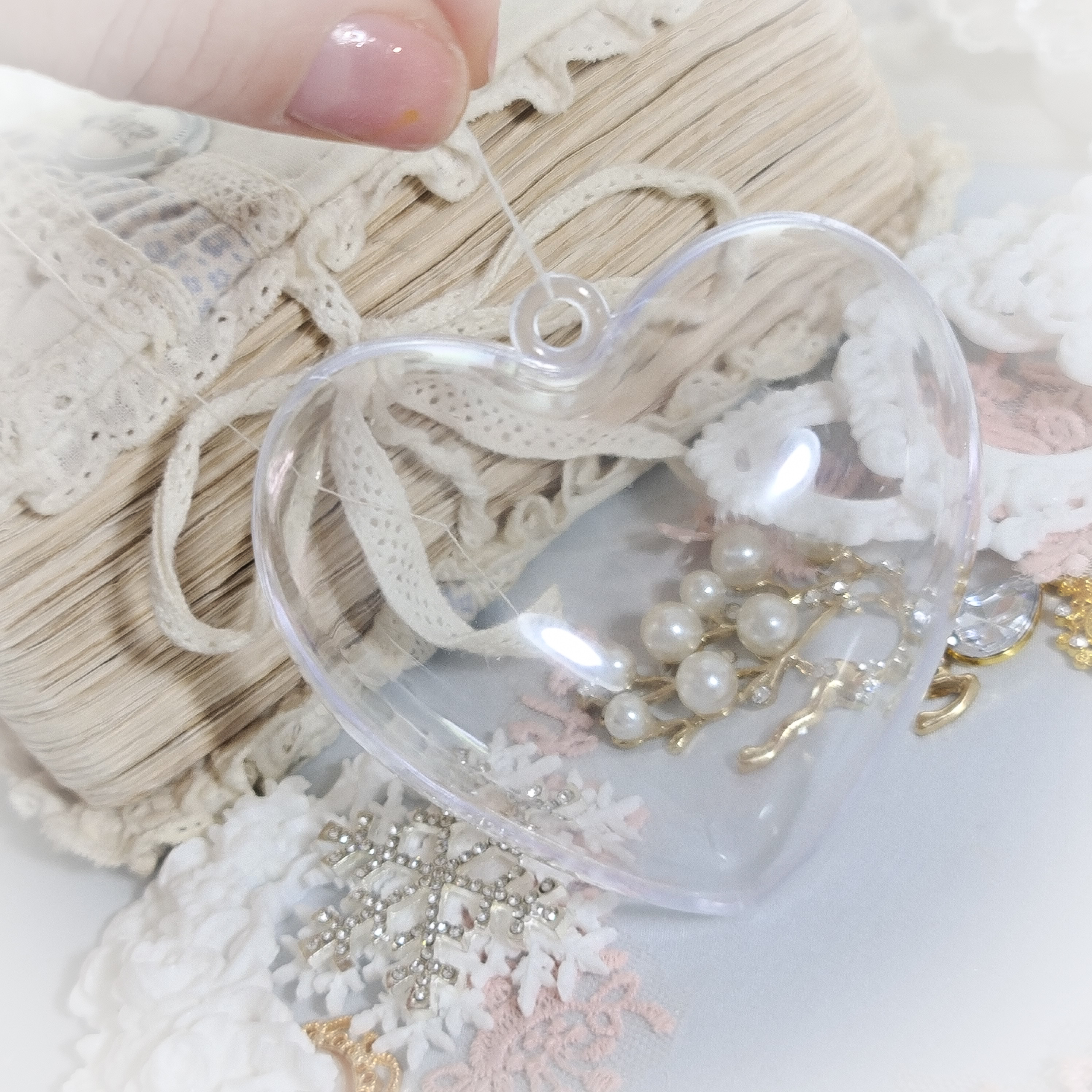 Детальное фото декоративной фигурки "Сердце . Заготовка пластиковая 8см." из пластика - магазин Ариши