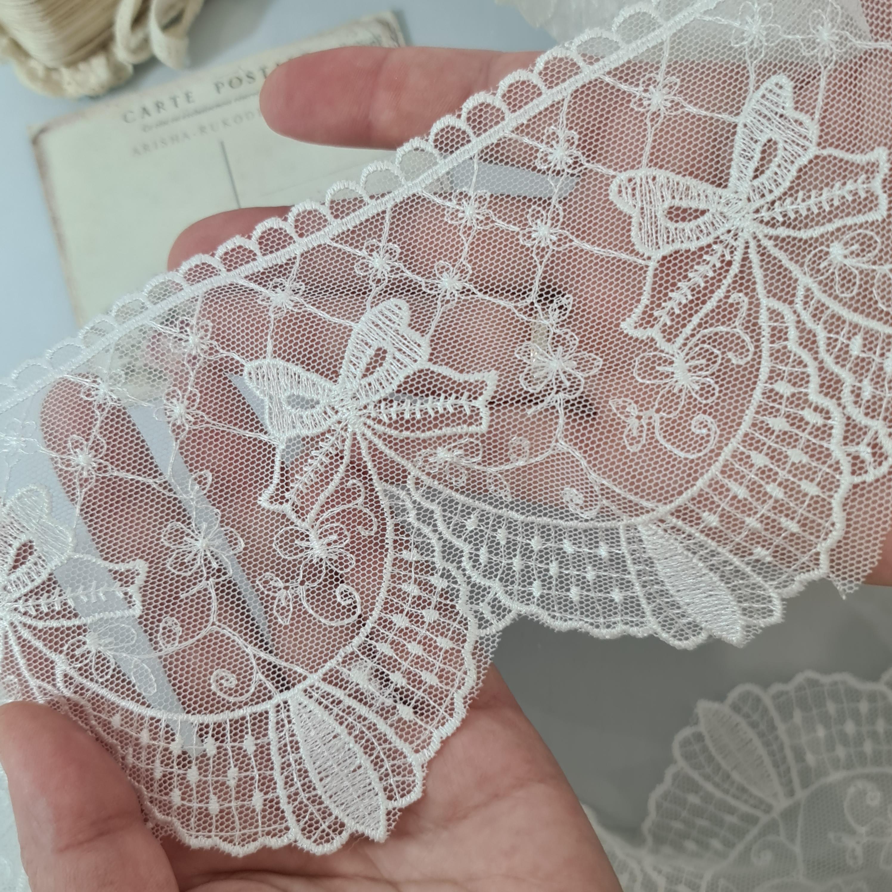 картинка Кружево 3019 "Широкое с бантиками" . Кружево на сетке от магазина Ариши Рукодельные нежности