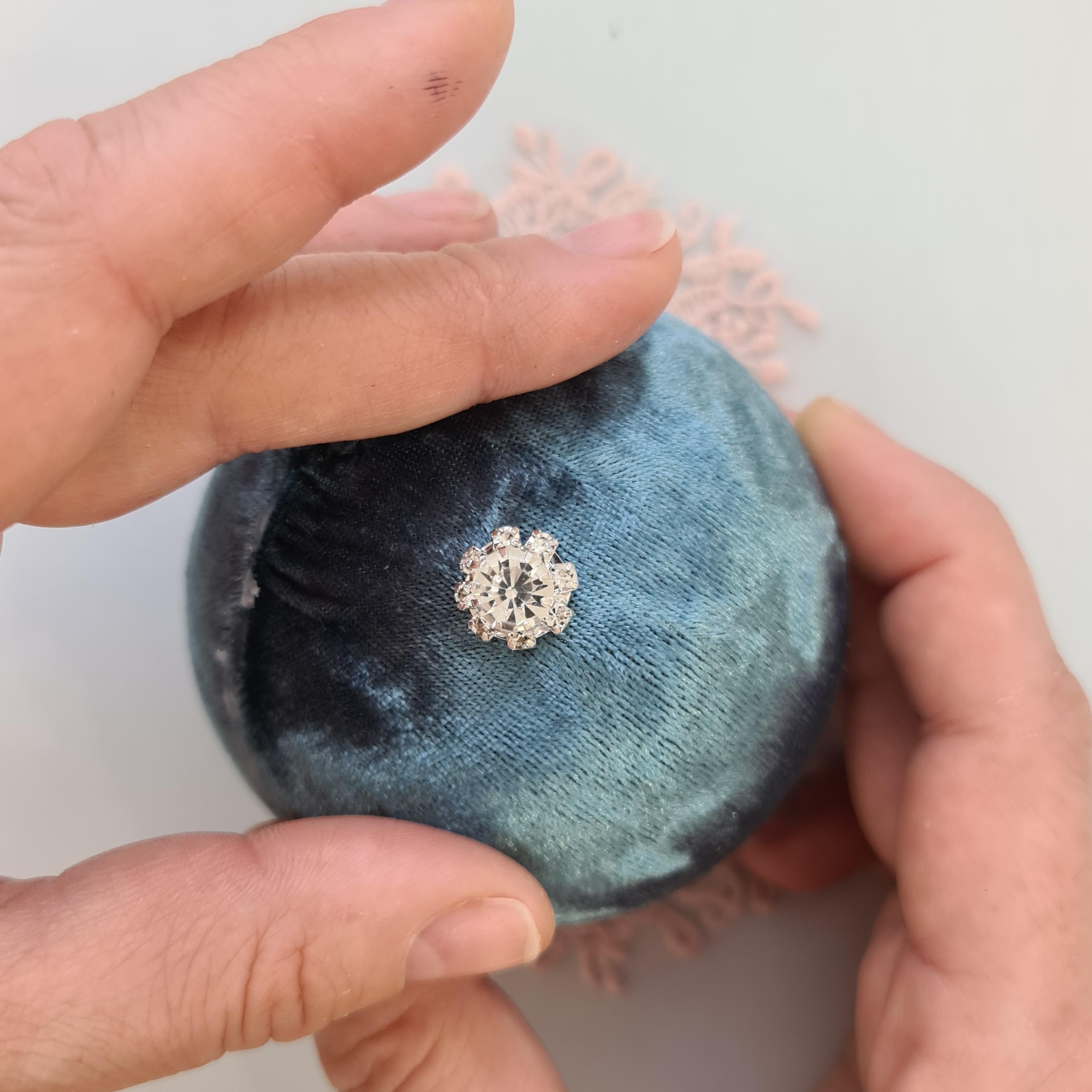 Детальное фото декоративной фигурки "Украшение №114 ." из пластика - магазин Ариши